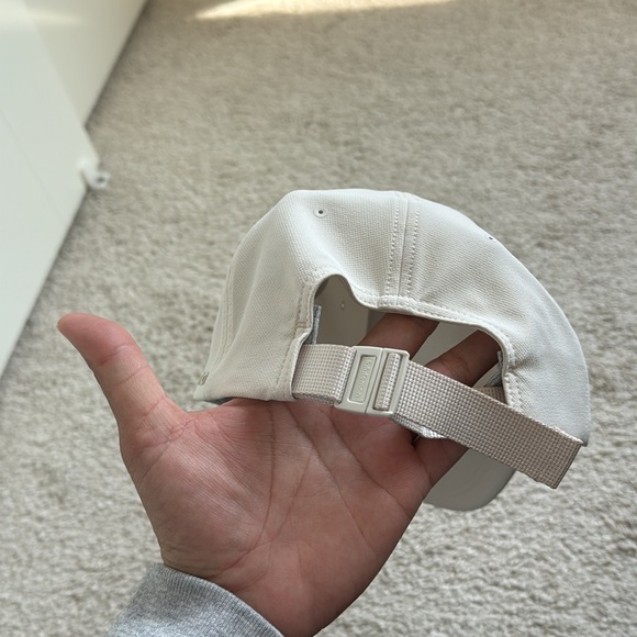 Hat - Picture 3 of 5